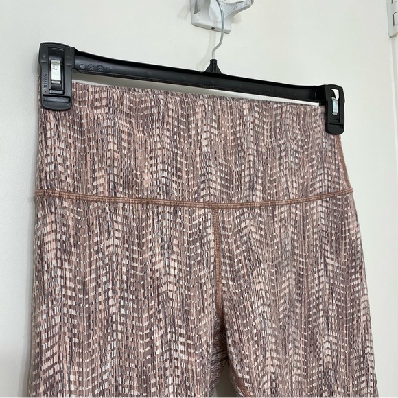 Lululemon Wunder Under Crop - High Rise - Picture 7 of 14